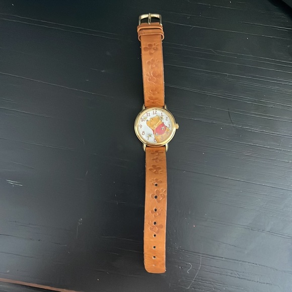 DISNEY POOH TIMEX WATCH - Picture 2 of 5